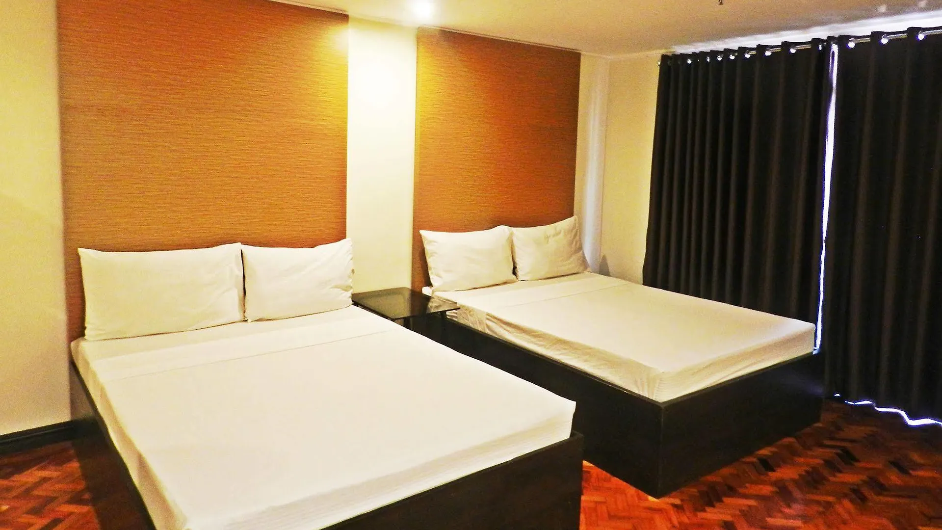 *** Aparthotel Salcedo Suites Manila Philippines