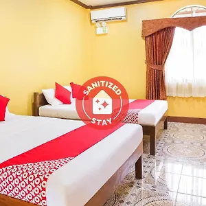 ** Hotel Oyo 422 Emilia Pension House Philippines